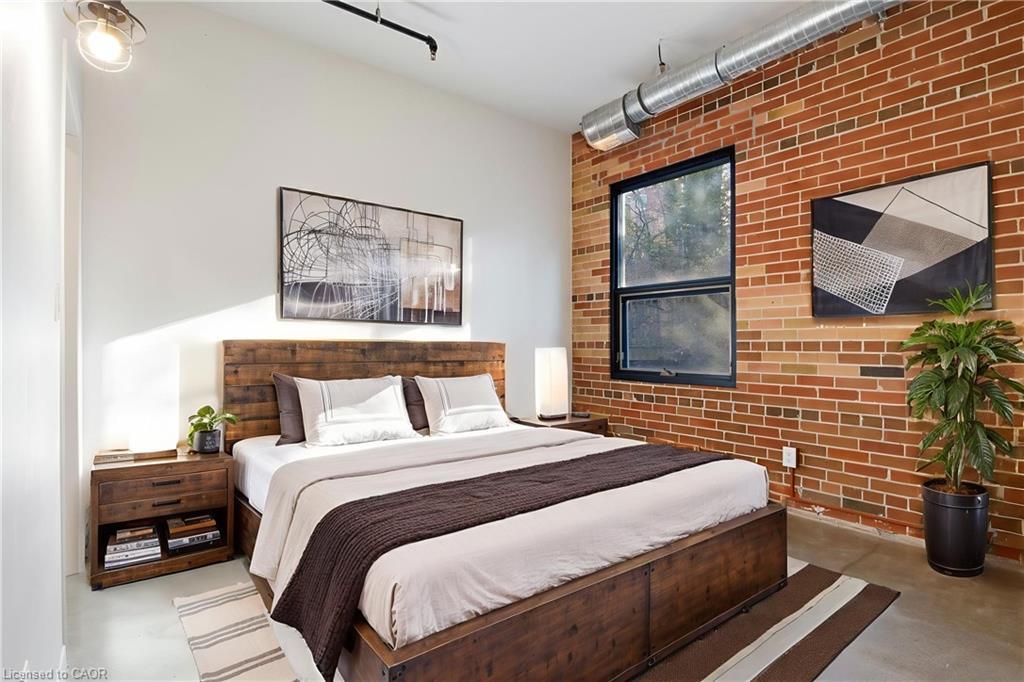 206-85 Spruce Street, Cambridge, ON - Indoor Photo Showing Bedroom