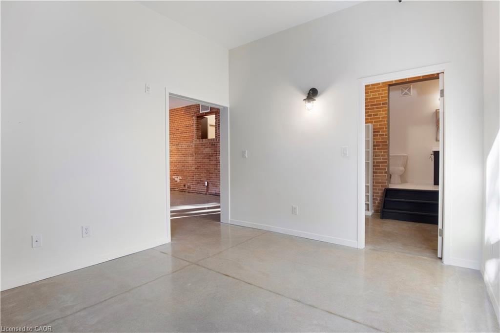 206-85 Spruce Street, Cambridge, ON - Indoor Photo Showing Other Room