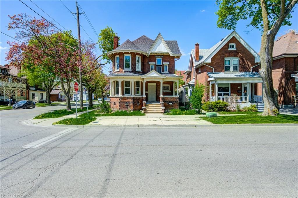 Upper-200 Park Avenue, Brantford, ON - Outdoor With Facade