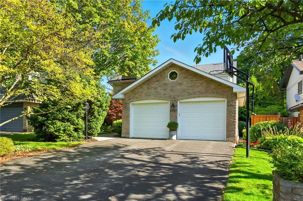 2387 Cavendish Drive, Burlington, ON - Outdoor