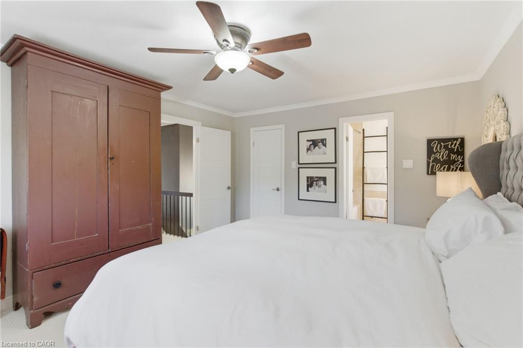 2387 Cavendish Drive, Burlington, ON - Indoor Photo Showing Bedroom