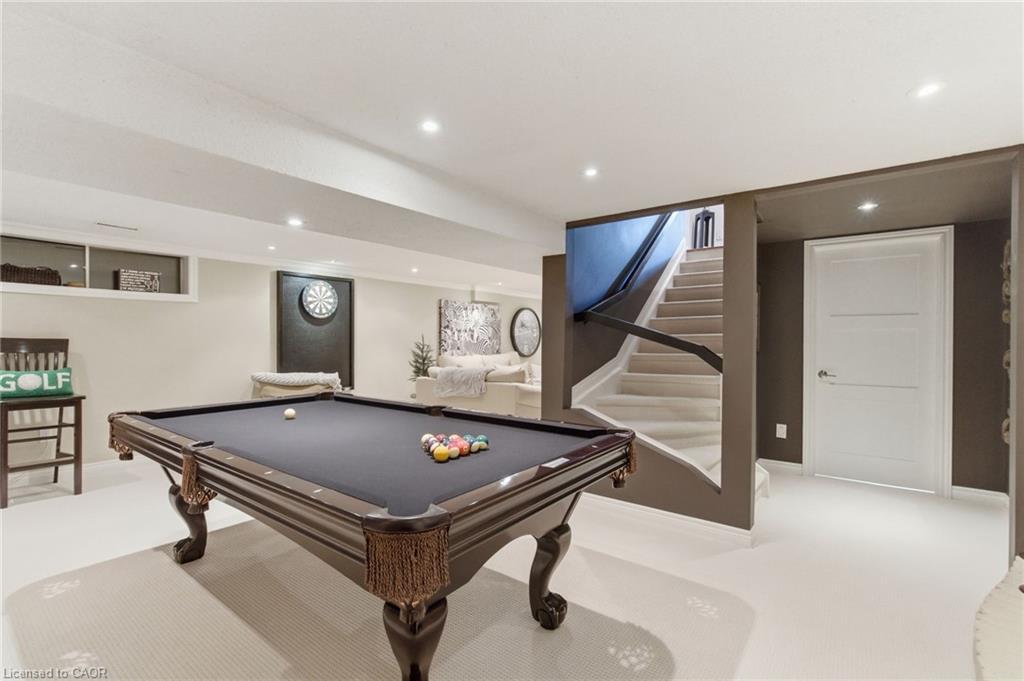 2387 Cavendish Drive, Burlington, ON - Indoor Photo Showing Other Room