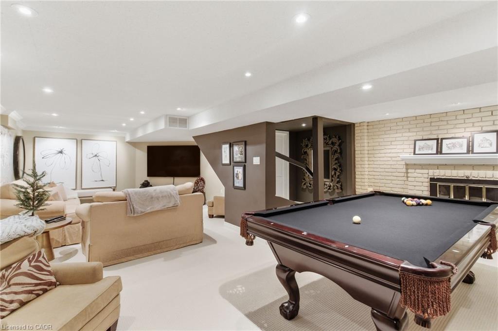 2387 Cavendish Drive, Burlington, ON - Indoor Photo Showing Other Room