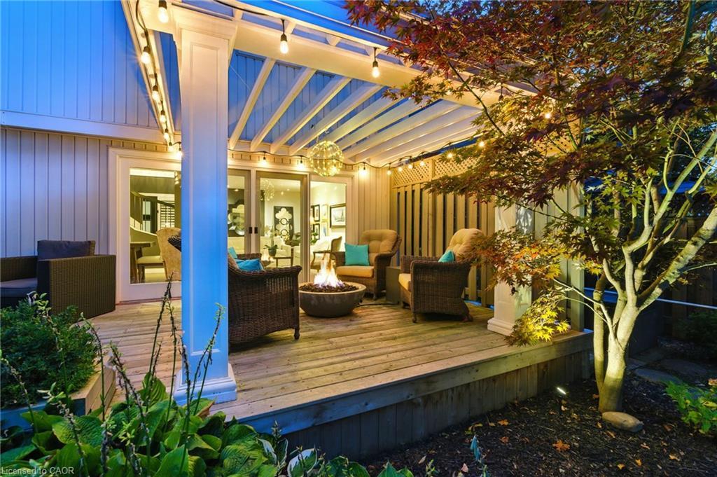 2387 Cavendish Drive, Burlington, ON - Outdoor With Exterior