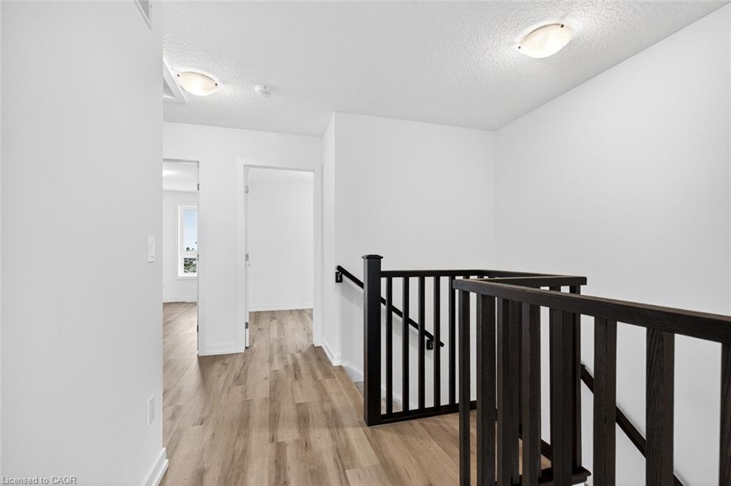 37-70 Kenesky Drive, Waterdown, ON - Indoor Photo Showing Other Room