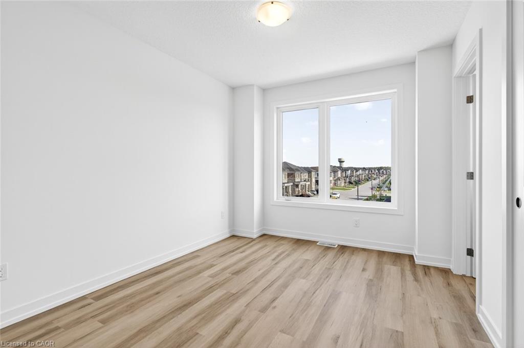 37-70 Kenesky Drive, Waterdown, ON - Indoor Photo Showing Other Room