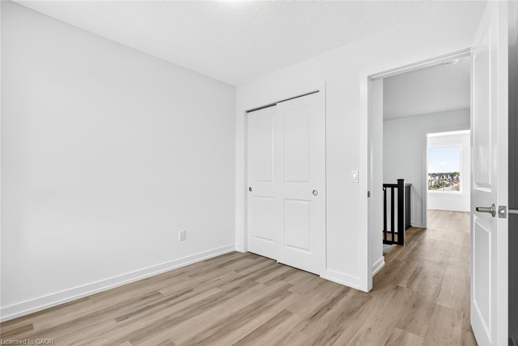 37-70 Kenesky Drive, Waterdown, ON - Indoor Photo Showing Other Room