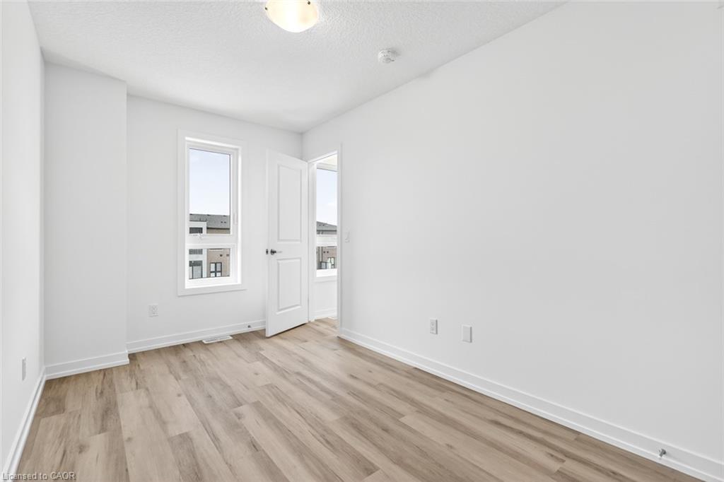 37-70 Kenesky Drive, Waterdown, ON - Indoor Photo Showing Other Room