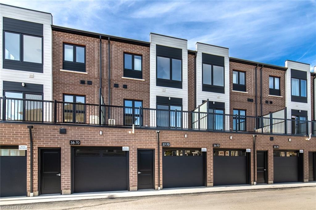 37-70 Kenesky Drive, Waterdown, ON - Outdoor