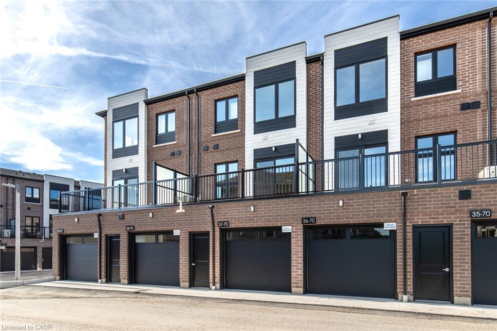 37-70 Kenesky Drive, Waterdown, ON - Outdoor