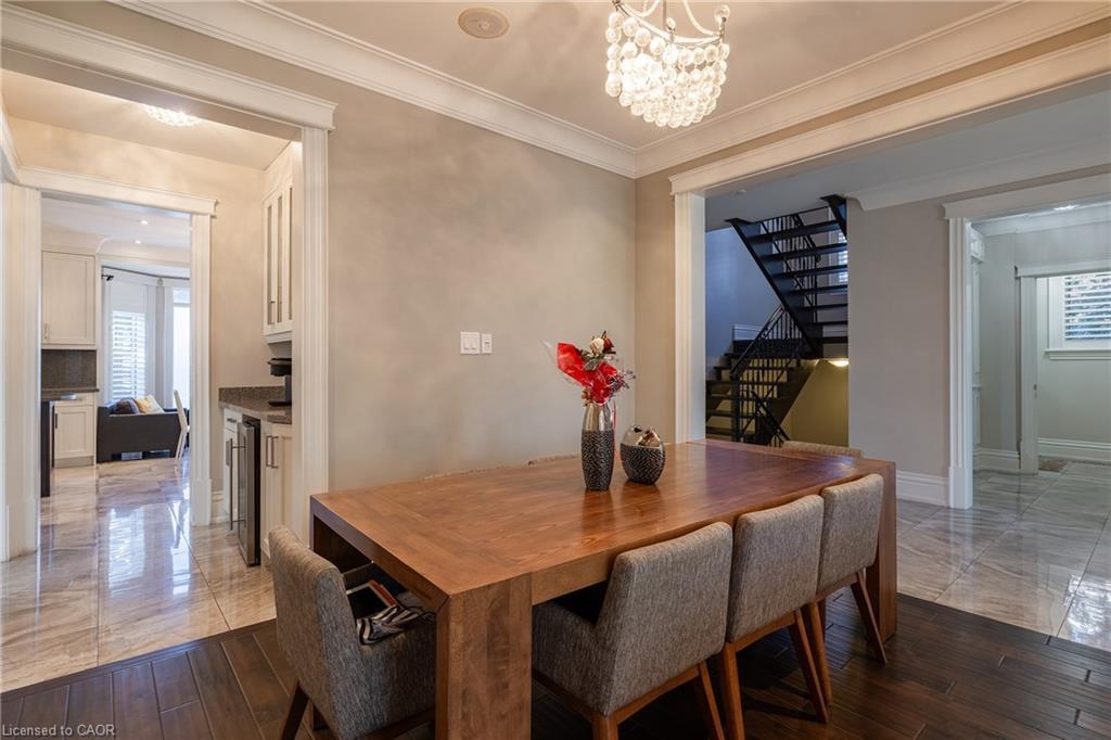 123 Mayfield Drive, Oakville, ON - Indoor Photo Showing Dining Room