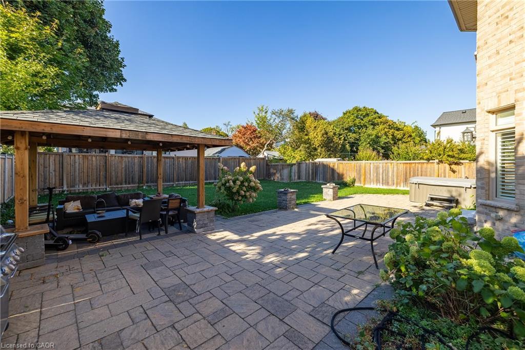 123 Mayfield Drive, Oakville, ON - Outdoor