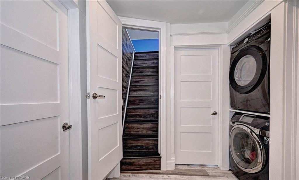 831 Hamilton Street, Cambridge, ON - Indoor Photo Showing Laundry Room
