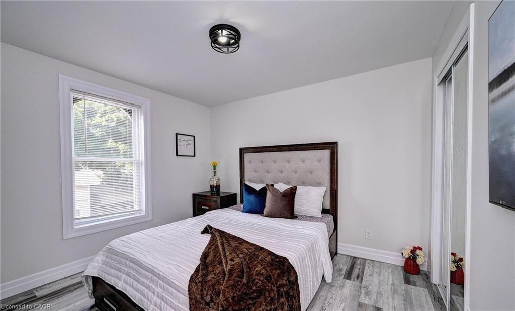 831 Hamilton Street, Cambridge, ON - Indoor Photo Showing Bedroom