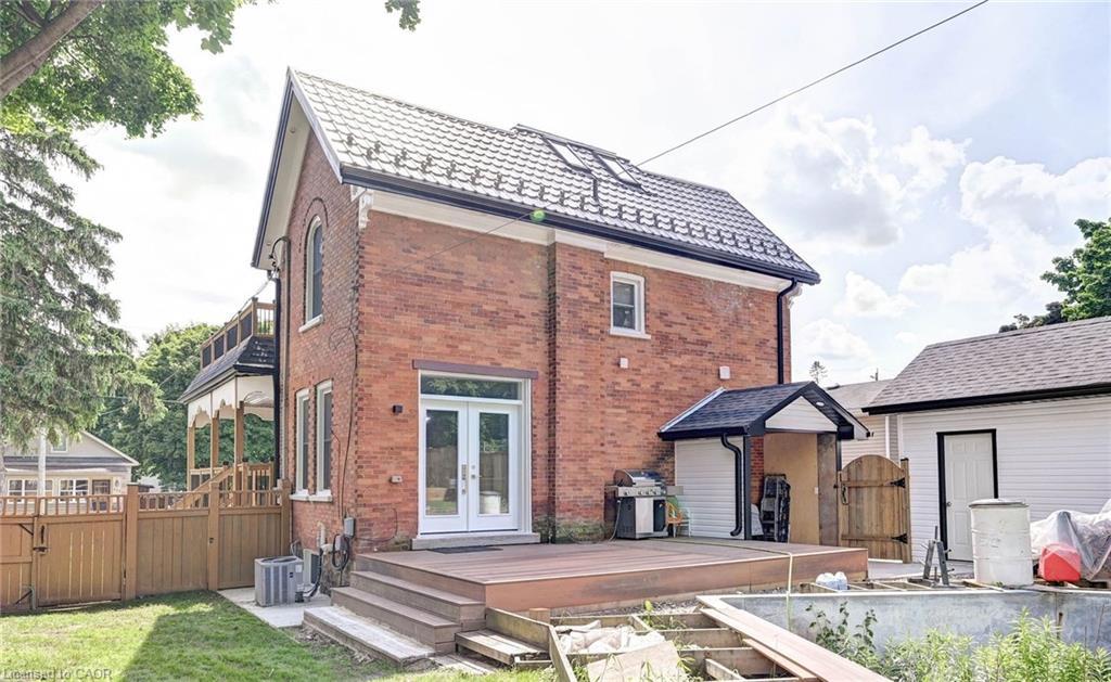 831 Hamilton Street, Cambridge, ON - Outdoor