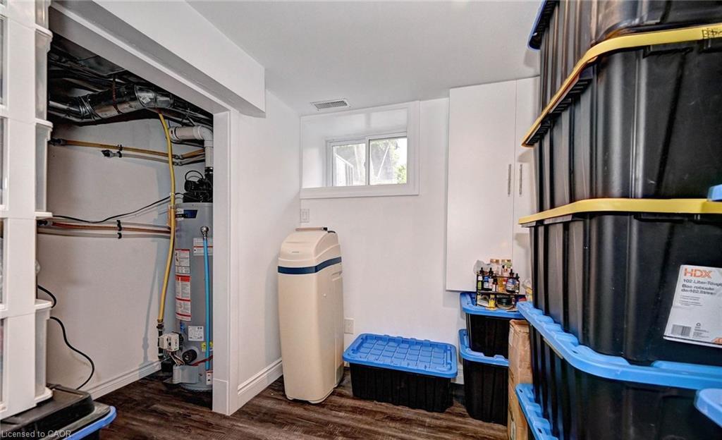 831 Hamilton Street, Cambridge, ON - Indoor