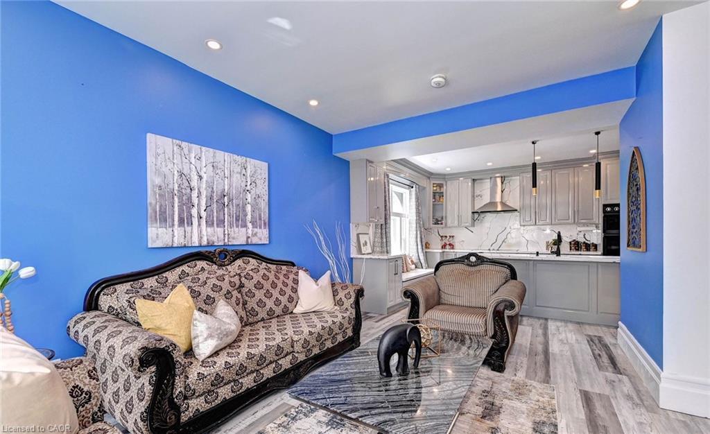 831 Hamilton Street, Cambridge, ON - Indoor Photo Showing Other Room