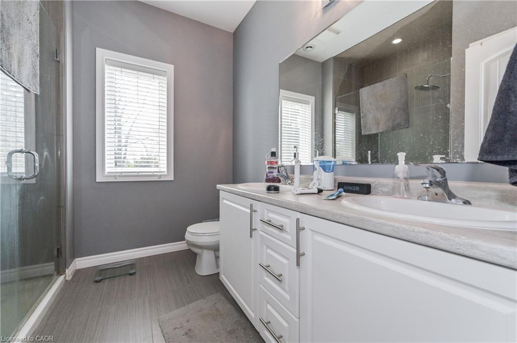 145 Kertland Street, Elora, ON - Indoor Photo Showing Bathroom