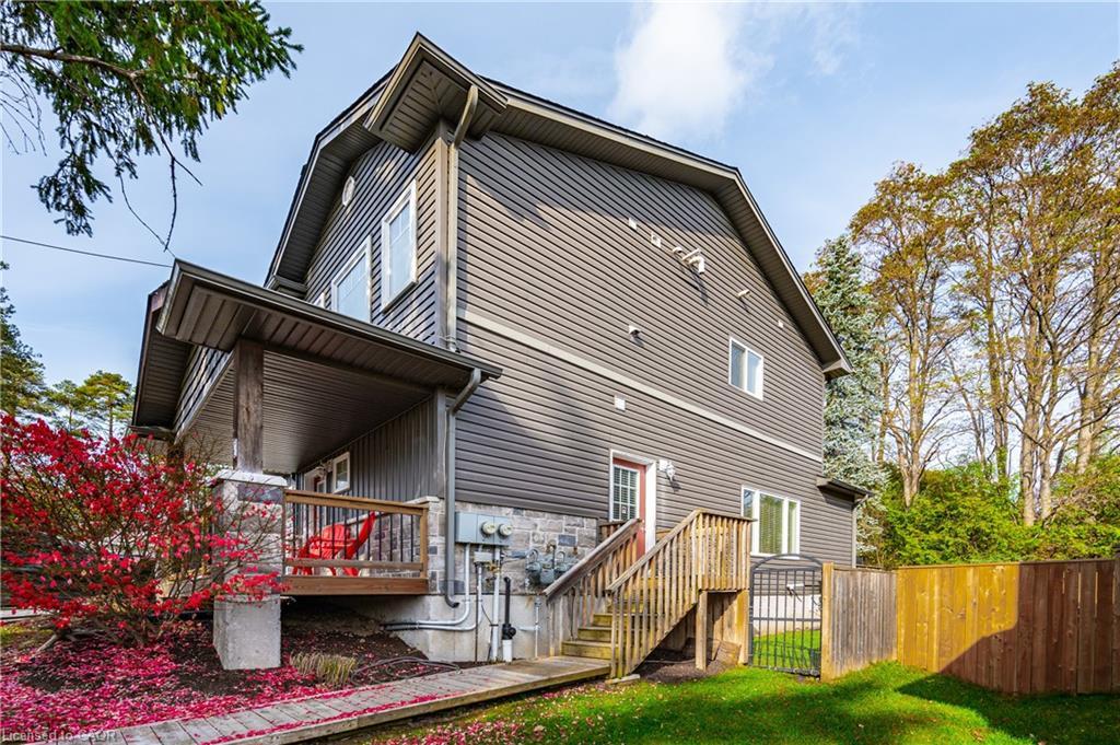 145 Kertland Street, Elora, ON - Outdoor