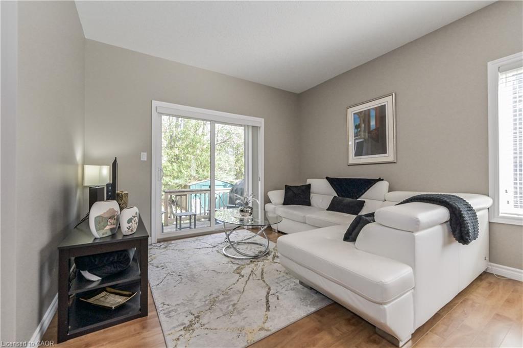 145 Kertland Street, Elora, ON - Indoor Photo Showing Living Room