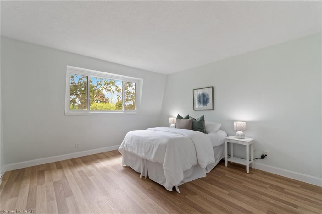 10-8646 Willoughby Drive, Niagara Falls, ON - Indoor Photo Showing Bedroom