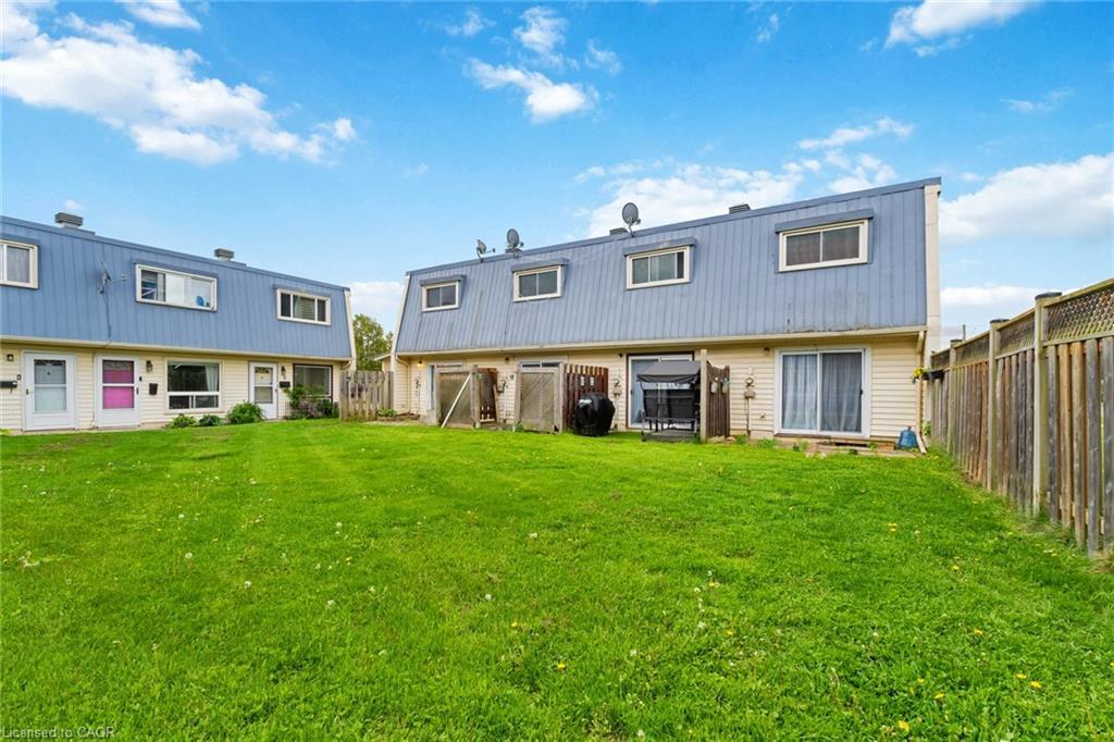 10-8646 Willoughby Drive, Niagara Falls, ON - Outdoor