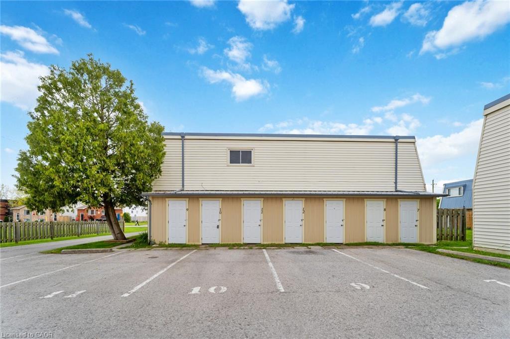 10-8646 Willoughby Drive, Niagara Falls, ON - Outdoor