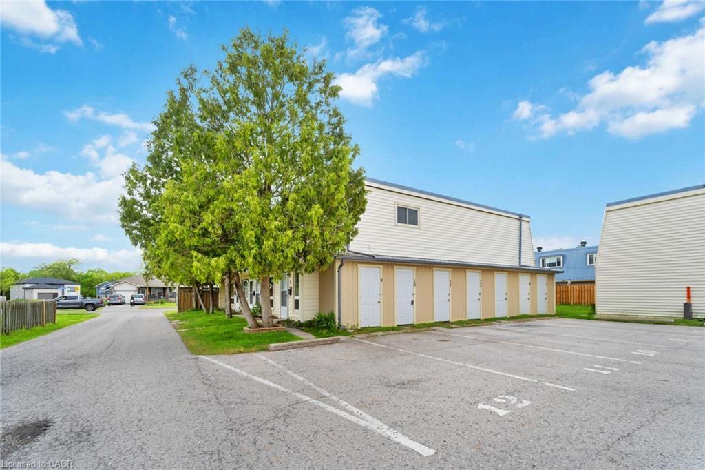 10-8646 Willoughby Drive, Niagara Falls, ON - Outdoor