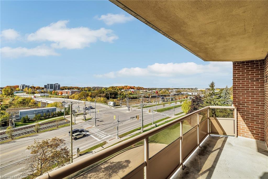 605-1100 Courtland Avenue E, Kitchener, ON - Outdoor With Balcony With View With Exterior