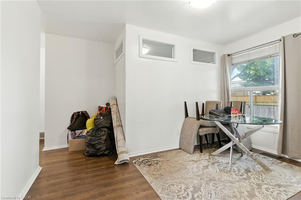 Main-10 Owen Place, Hamilton, ON - Indoor