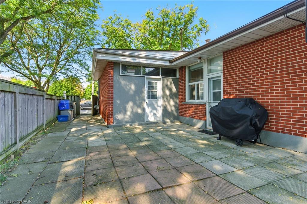 Main-10 Owen Place, Hamilton, ON - Outdoor