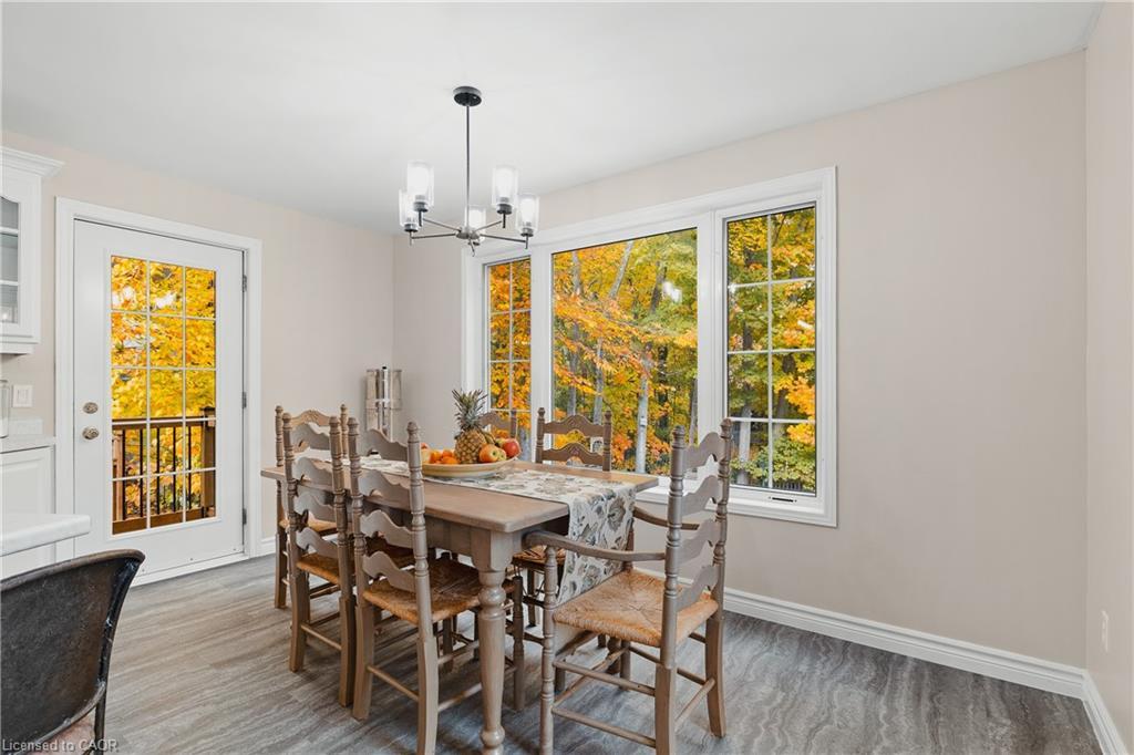 26 Nightingale Crescent, Elmira, ON - Indoor Photo Showing Dining Room