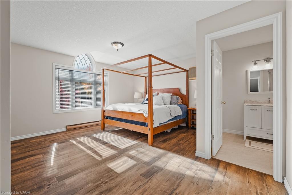 26 Nightingale Crescent, Elmira, ON - Indoor Photo Showing Bedroom