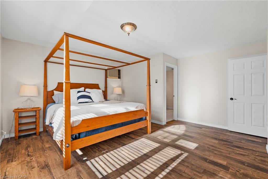 26 Nightingale Crescent, Elmira, ON - Indoor Photo Showing Bedroom