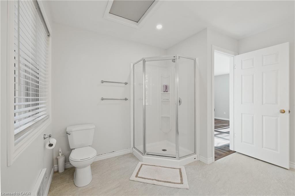 26 Nightingale Crescent, Elmira, ON - Indoor Photo Showing Bathroom