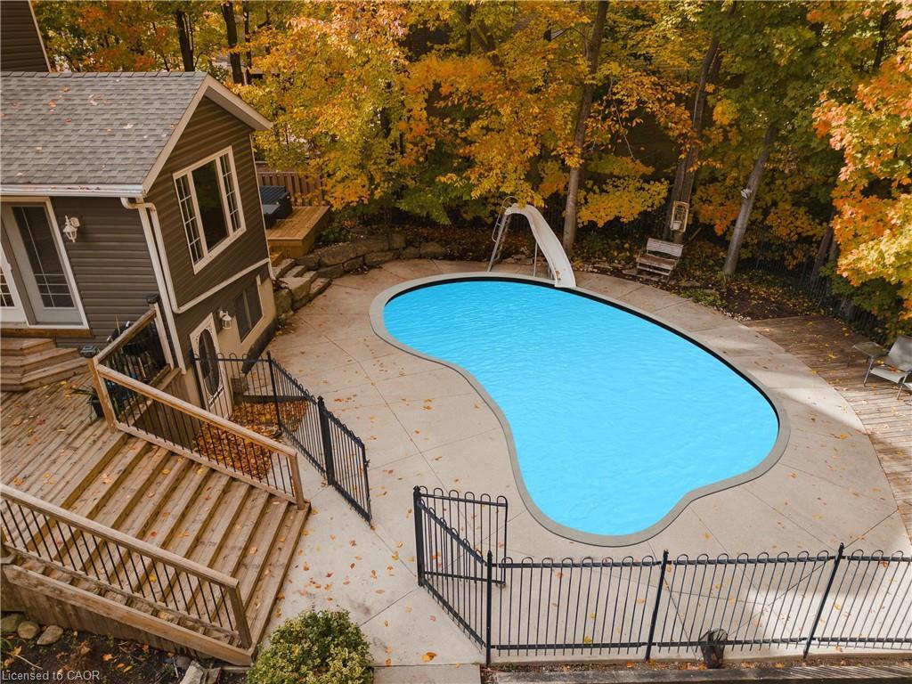 26 Nightingale Crescent, Elmira, ON - Outdoor With In Ground Pool