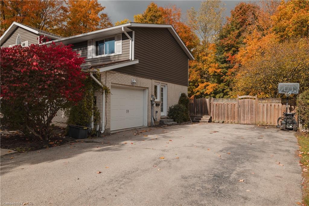 26 Nightingale Crescent, Elmira, ON - Outdoor