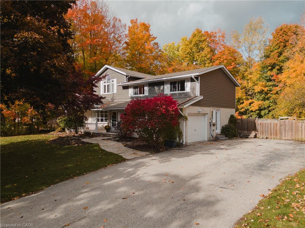 26 Nightingale Crescent, Elmira, ON - Outdoor