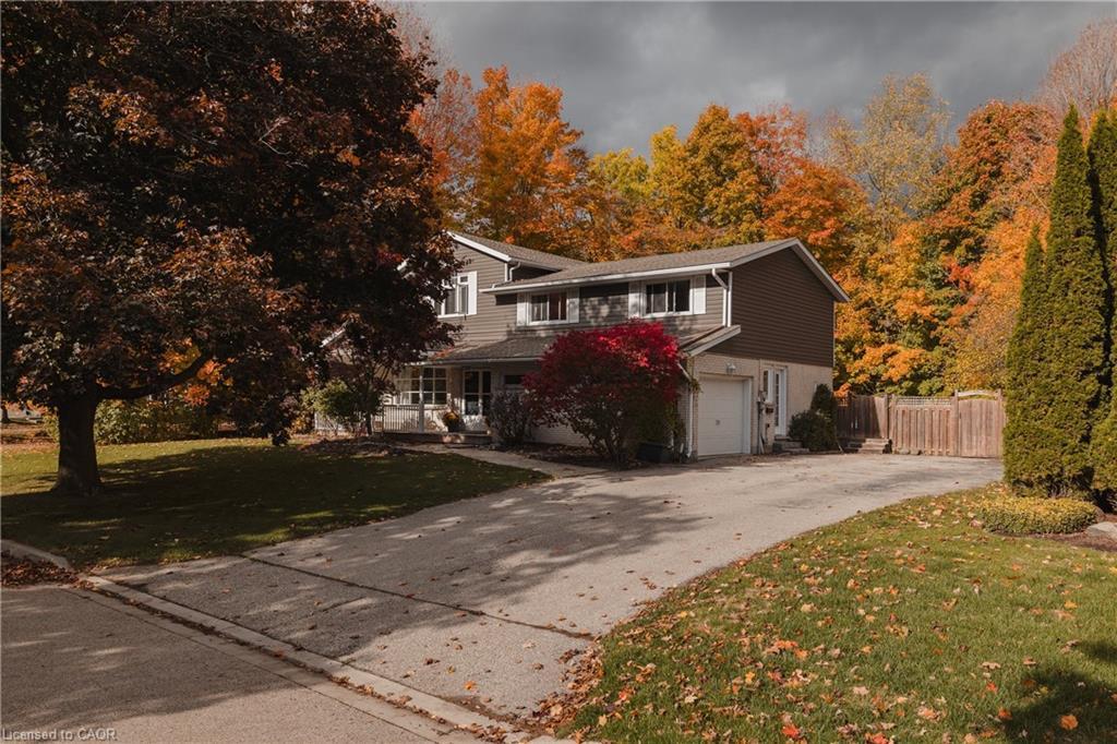 26 Nightingale Crescent, Elmira, ON - Outdoor