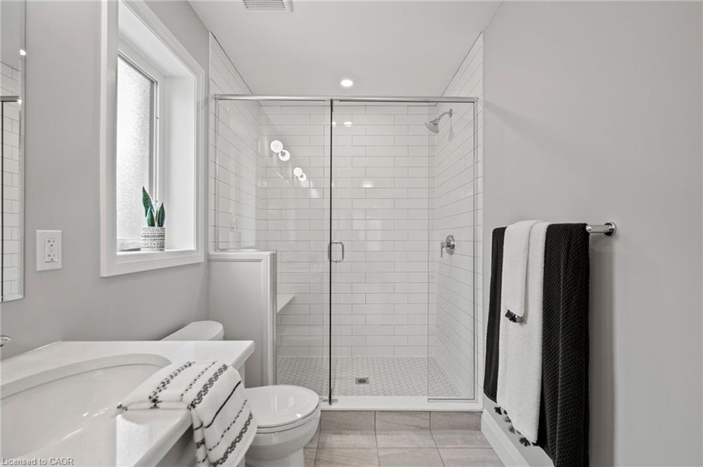 218 Bridge Crescent, Minto, ON - Indoor Photo Showing Bathroom