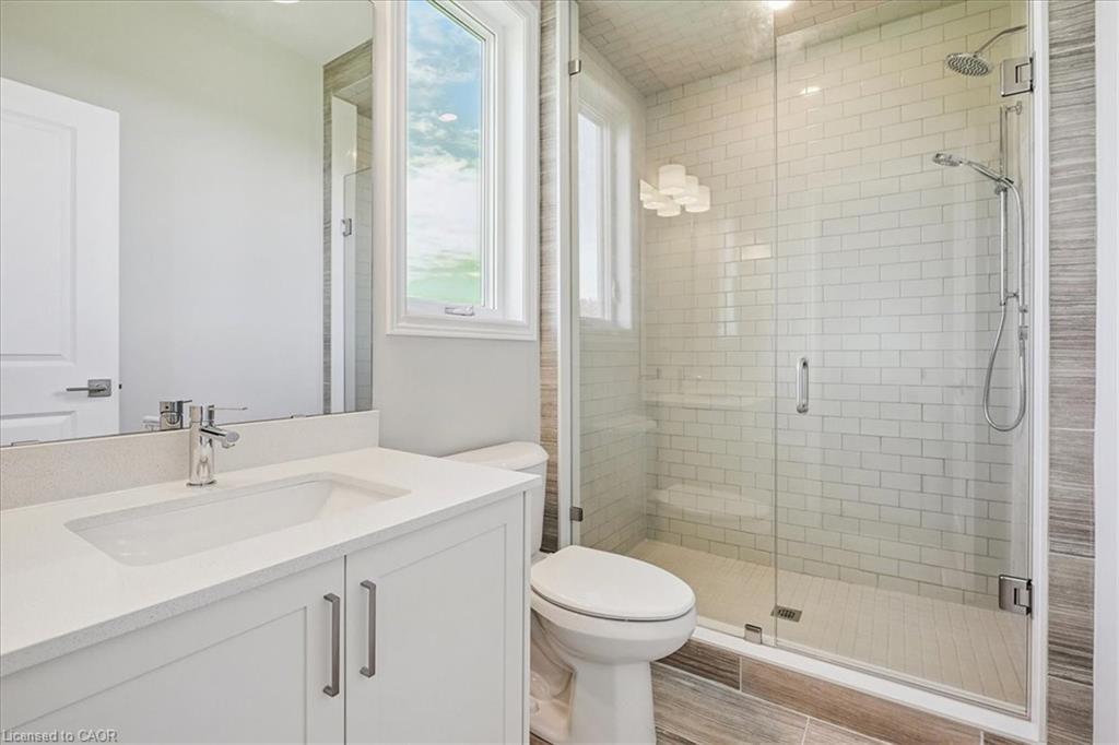 10 Michelle'S Way, Hagersville, ON - Indoor Photo Showing Bathroom