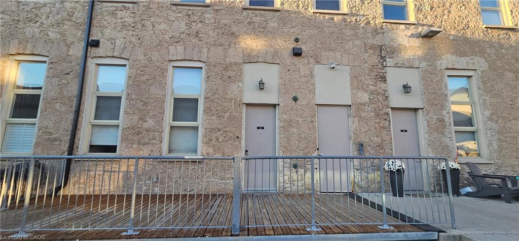 102-25 Concession Street, Cambridge, ON - Outdoor