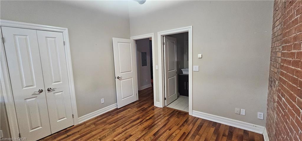 102-25 Concession Street, Cambridge, ON - Indoor