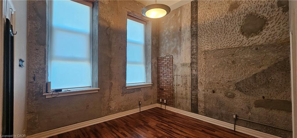 102-25 Concession Street, Cambridge, ON - Indoor Photo Showing Other Room