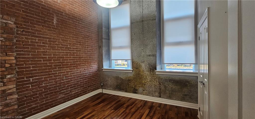 102-25 Concession Street, Cambridge, ON - Indoor Photo Showing Other Room