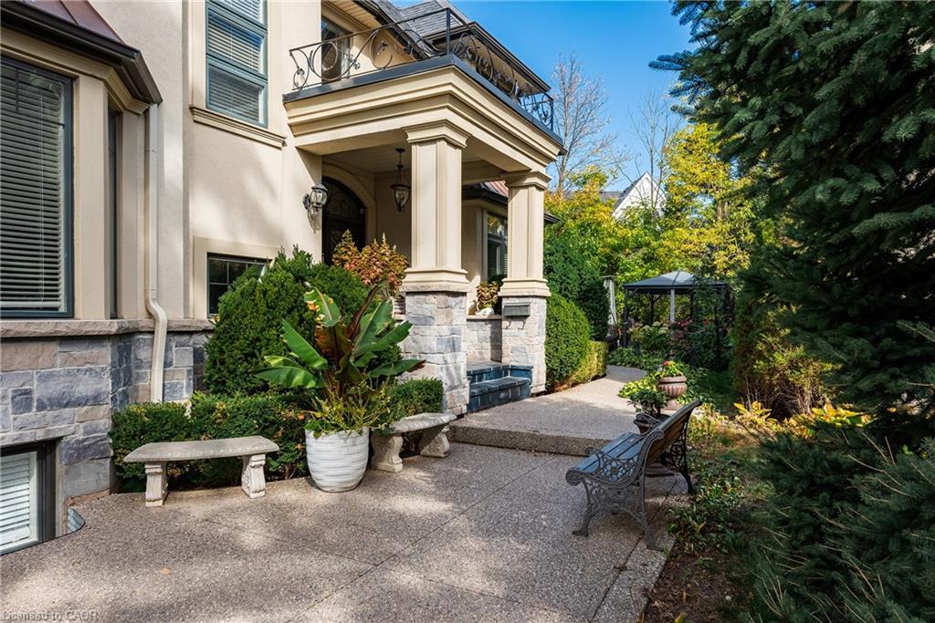 108 Livno Common, Oakville, ON - Outdoor