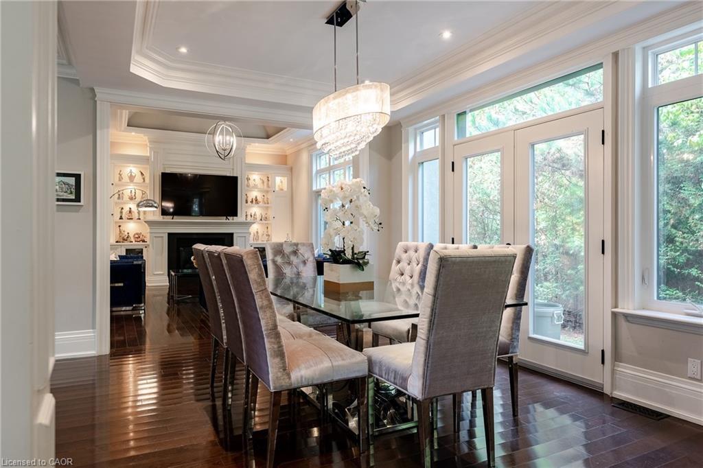 108 Livno Common, Oakville, ON - Indoor Photo Showing Dining Room