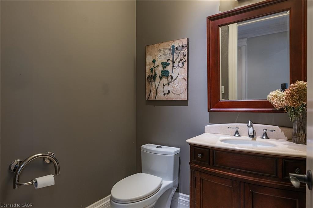 108 Livno Common, Oakville, ON - Indoor Photo Showing Bathroom