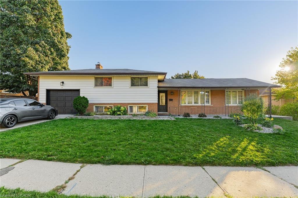 Lower-19 Elm Ridge Drive, Kitchener, ON - Outdoor