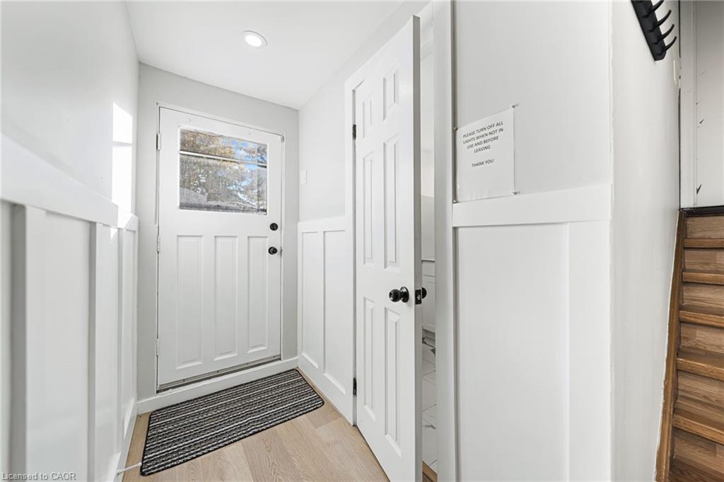 Lower-19 Elm Ridge Drive, Kitchener, ON - Indoor Photo Showing Other Room